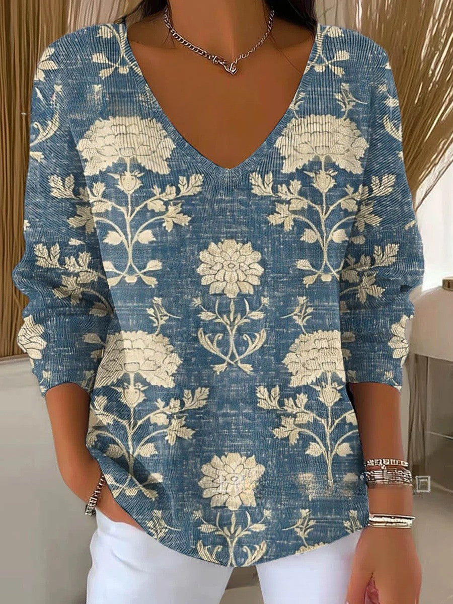 Ivy | Classic V-Neck Pullover