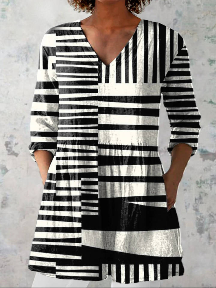 Capri | Long V-Neck Shirt